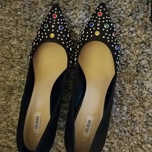 New Guess pumps